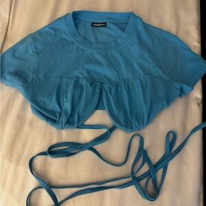 Jacquemus le t-shirt Blue Polo Crop Top with Tie Front